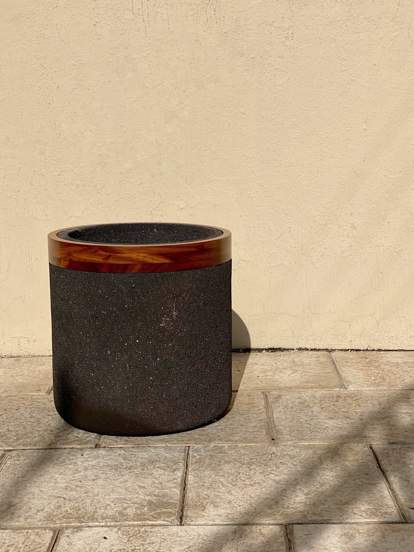 Lava 35